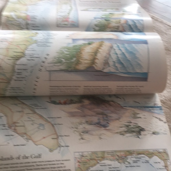 National Geographic Vol. 192 No. 2 August 1997 - Picture 5 of 14